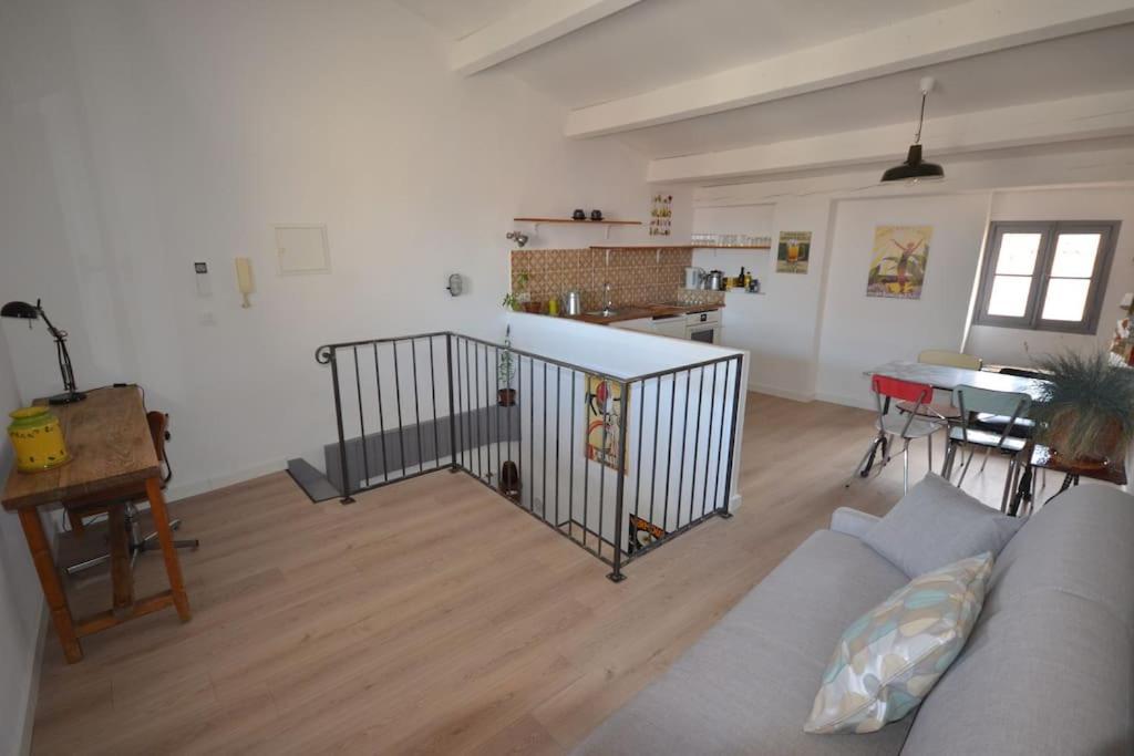 Le Dix Duplex Historical Center Balcony With View And Air Conditioning Aix-en-Provence